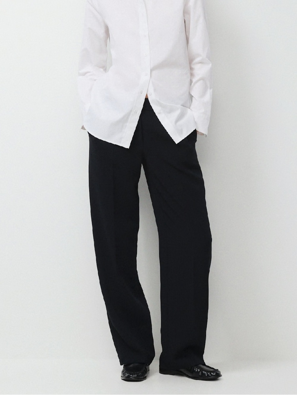 THE EFFORTLESS PANTโข LO-RISE Crepette